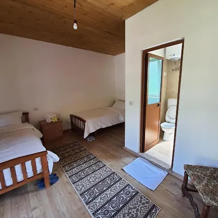 Guest house Flodisa Theth
