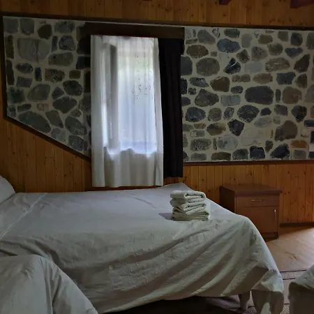 Flodisa بيت ضيافة ثيث